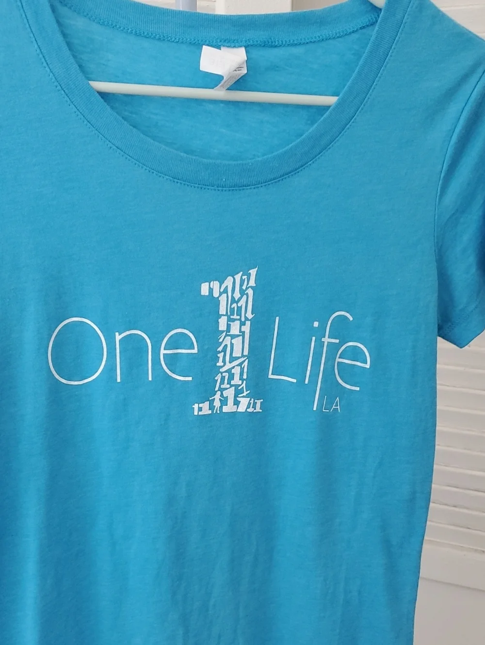 Bella Canvas Blue One Life LA 5 Years Top Size M - Picture 4 of 8
